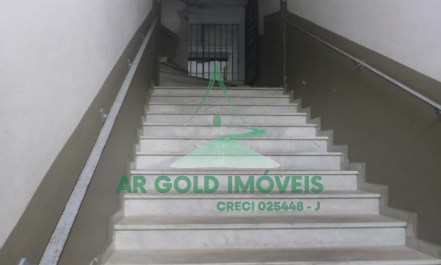 Prédio comercial à venda na Lapa | 450m² construídos | 250m² terreno | Renda locada