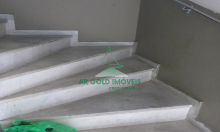 Prédio comercial à venda na Lapa | 450m² construídos | 250m² terreno | Renda locada