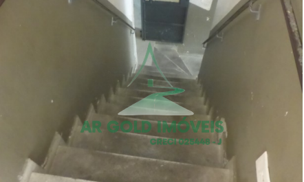 Prédio comercial à venda na Lapa | 450m² construídos | 250m² terreno | Renda locada