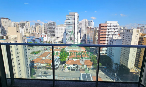 Apartamento mobiliado no Itaim Bibi | 40m² | varanda | andar alto | 1 vaga