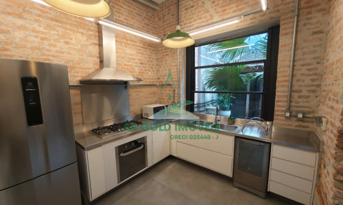 Casa para locação em Perdizes | 230m² | 2 suítes | 1 vaga | 3 pavimentos