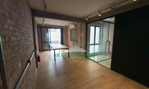 Casa para locação em Perdizes | 230m² | 2 suítes | 1 vaga | 3 pavimentos