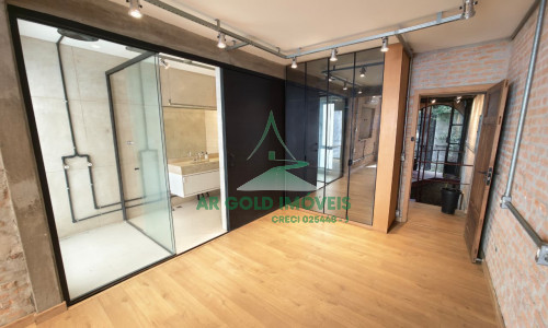 Casa para locação em Perdizes | 230m² | 2 suítes | 1 vaga | 3 pavimentos