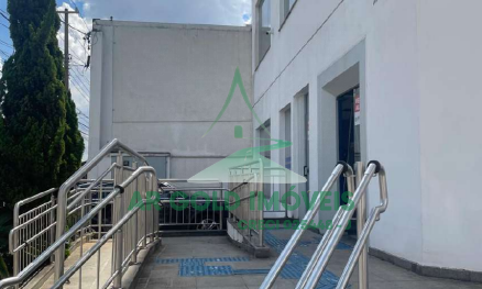 Prédio comercial no Tatuapé | 841m² | 15 vagas | Ideal para clínicas e empresas