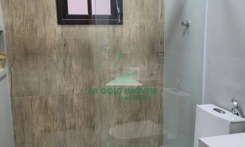 Sobrado à Venda em Piraporinha | 200m² | 3 Dorms (1 Suíte) | 3 Vagas | Planejado