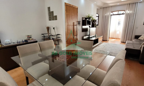 Sobrado à Venda em Piraporinha | 200m² | 3 Dorms (1 Suíte) | 3 Vagas | Planejado