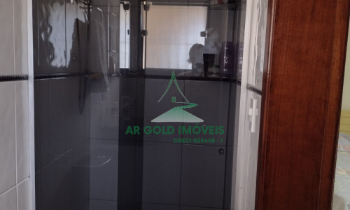 Sobrado à Venda em Itaquera | 180m² | 3 Dorms | 2 Vagas | Quintal e Churrasqueira