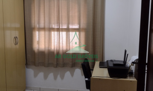 Sobrado à Venda em Itaquera | 180m² | 3 Dorms | 2 Vagas | Quintal e Churrasqueira