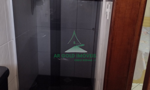 Sobrado à Venda em Itaquera | 180m² | 3 Dorms | 2 Vagas | Quintal e Churrasqueira