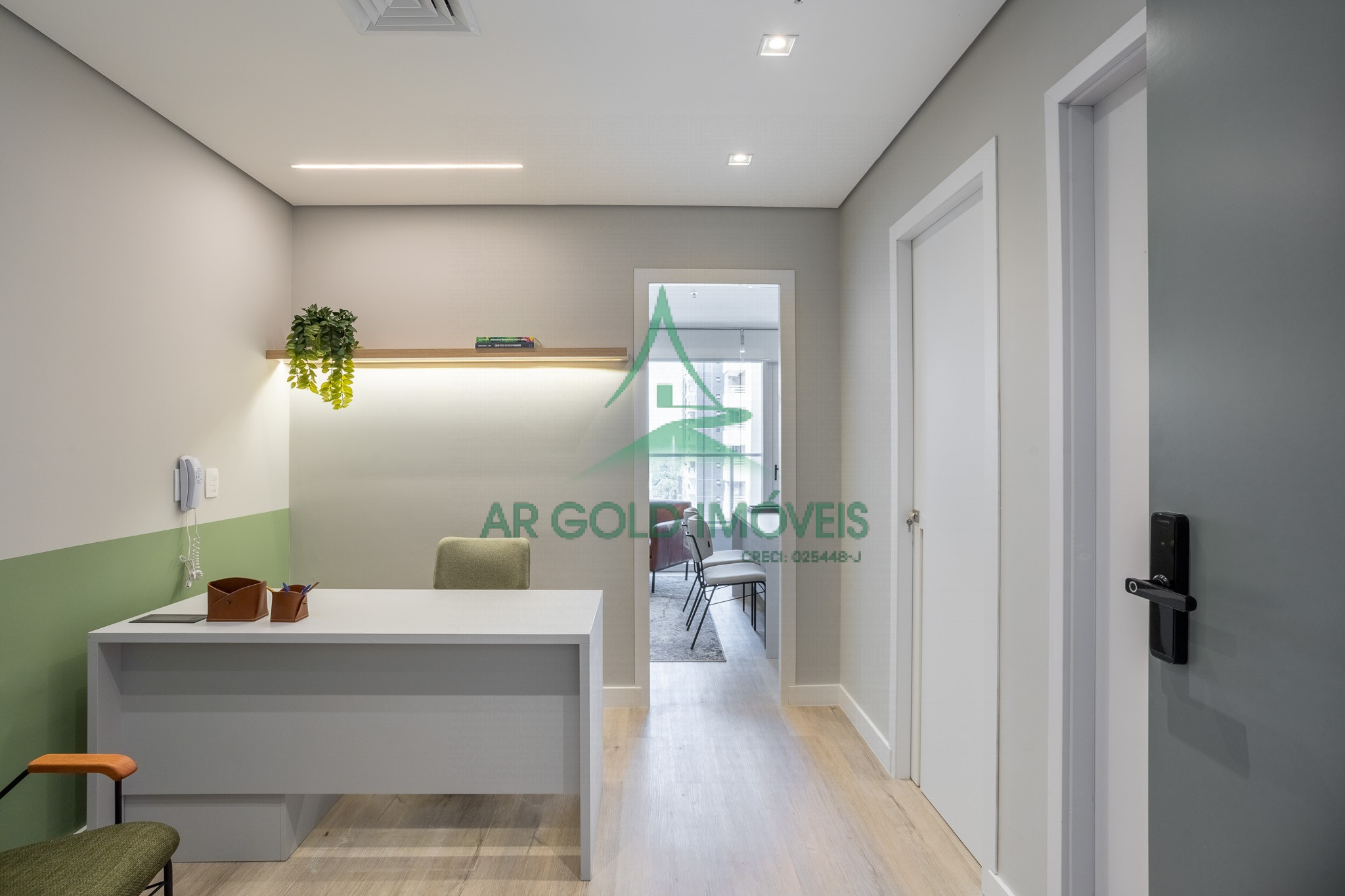 Sala Comercial para Locação em Pinheiros | 35m² | Mobiliada | Varanda | 1 Vaga | Core Health