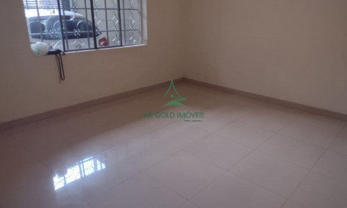 Casa à Venda no Jardim Trussardi | 220m² | 3 Quartos | 2 Suítes | Churrasqueira | 2 Vagas