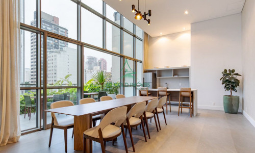 Imóvel à Venda na Vila São Luís | 170m² | 9 Kitnets Mobiliadas | Renda de R$ 13 Mil | 2 Vagas