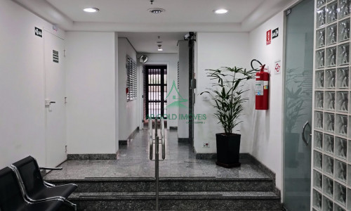Sala Comercial à Venda ou Locação em Perdizes | 28m² | 2 Banheiros | 1 Vaga