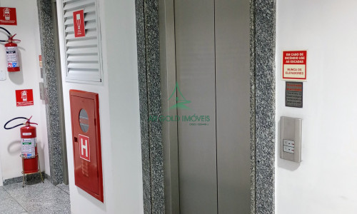 Sala Comercial à Venda ou Locação em Perdizes | 28m² | 2 Banheiros | 1 Vaga