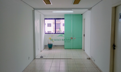 Sala Comercial à Venda ou Locação em Perdizes | 28m² | 2 Banheiros | 1 Vaga