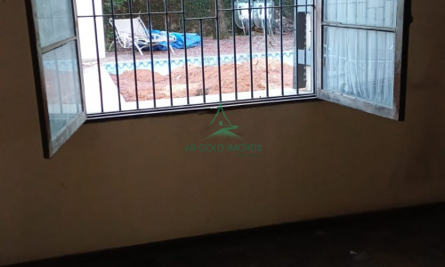 Sobrado à Venda ou Locação em Alto de Pinheiros | 360m² | Piscina | 8 Vagas | Quintal