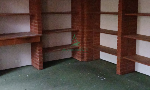 Sobrado à Venda ou Locação em Alto de Pinheiros | 360m² | Piscina | 8 Vagas | Quintal