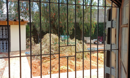 Sobrado à Venda ou Locação em Alto de Pinheiros | 360m² | Piscina | 8 Vagas | Quintal