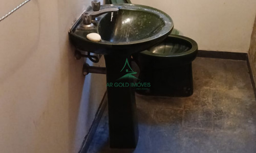 Sobrado à Venda ou Locação em Alto de Pinheiros | 360m² | Piscina | 8 Vagas | Quintal