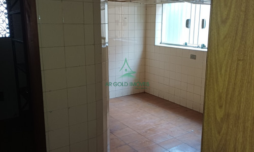 Sobrado à Venda ou Locação em Alto de Pinheiros | 360m² | Piscina | 8 Vagas | Quintal