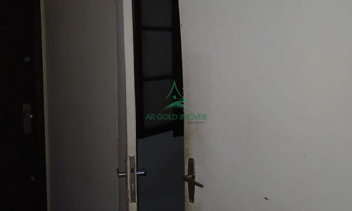 Sobrado à Venda ou Locação em Alto de Pinheiros | 360m² | Piscina | 8 Vagas | Quintal