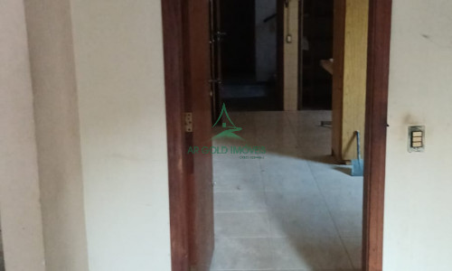 Sobrado à Venda ou Locação em Alto de Pinheiros | 360m² | Piscina | 8 Vagas | Quintal