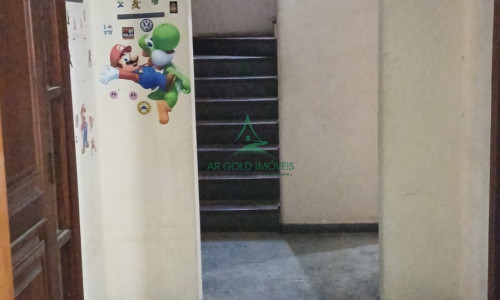 Sobrado à Venda ou Locação em Alto de Pinheiros | 360m² | Piscina | 8 Vagas | Quintal