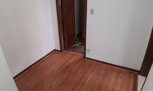 Sobrado à Venda no Jardim Bonfiglioli | 280m² | 3 Quartos | 1 Suíte | 4 Vagas | Quintal