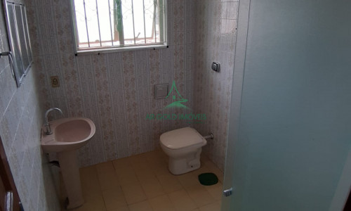 Sobrado à Venda no Jardim Bonfiglioli | 280m² | 3 Quartos | 1 Suíte | 4 Vagas | Quintal