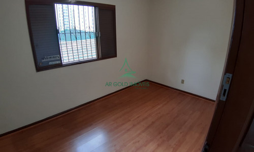 Sobrado à Venda no Jardim Bonfiglioli | 280m² | 3 Quartos | 1 Suíte | 4 Vagas | Quintal