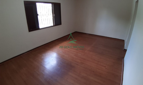 Sobrado à Venda no Jardim Bonfiglioli | 280m² | 3 Quartos | 1 Suíte | 4 Vagas | Quintal