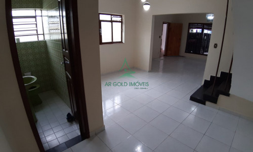 Sobrado à Venda no Jardim Bonfiglioli | 280m² | 3 Quartos | 1 Suíte | 4 Vagas | Quintal
