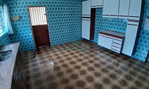 Sobrado à Venda no Jardim Bonfiglioli | 280m² | 3 Quartos | 1 Suíte | 4 Vagas | Quintal
