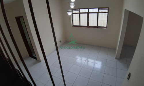 Sobrado à Venda no Jardim Bonfiglioli | 280m² | 3 Quartos | 1 Suíte | 4 Vagas | Quintal