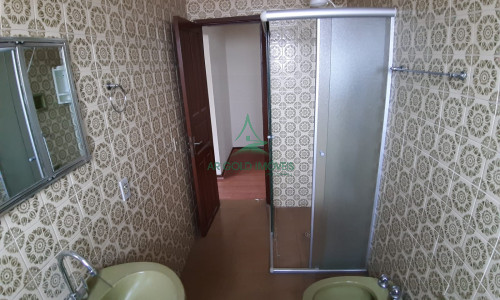 Sobrado à Venda no Jardim Bonfiglioli | 280m² | 3 Quartos | 1 Suíte | 4 Vagas | Quintal
