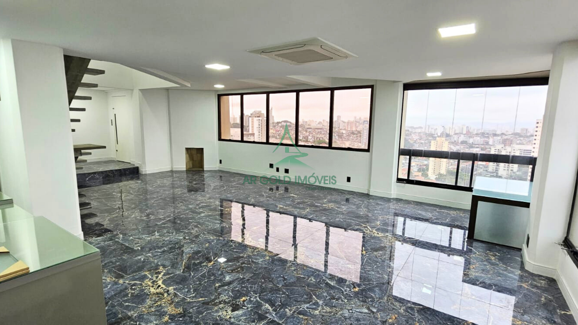 Apartamento Duplex à Venda em Perdizes | 210m² | 2 Suítes | Home Cinema | 3 Vagas | Resid. Paris
