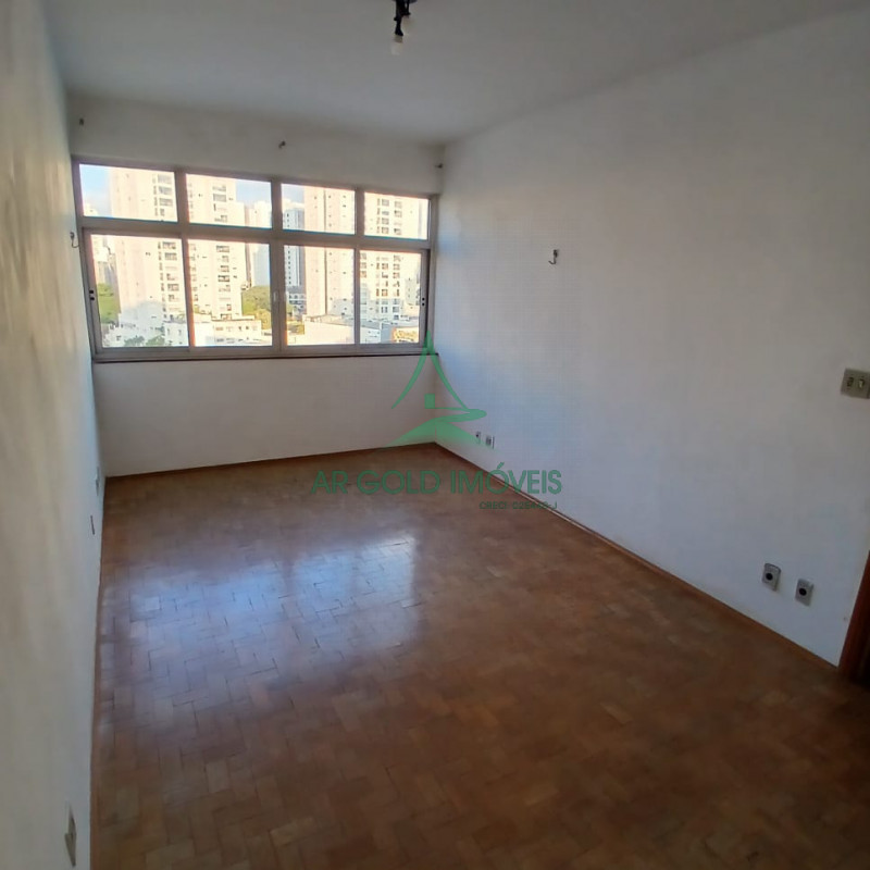 Apartamento à Venda na Lapa | 85m² | 2 Quartos | 2 Banheiros | Amplo | Ótima Localização