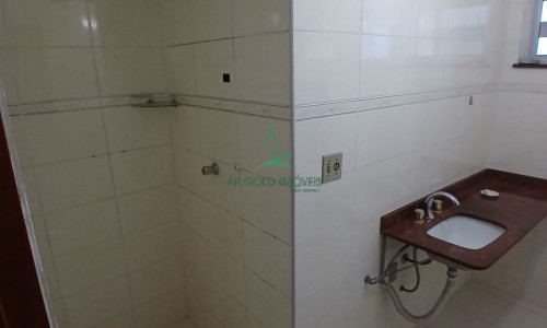 Apartamento à Venda na Lapa | 85m² | 2 Quartos | 2 Banheiros | Amplo | Ótima Localização