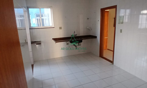 Apartamento à Venda na Lapa | 85m² | 2 Quartos | 2 Banheiros | Amplo | Ótima Localização
