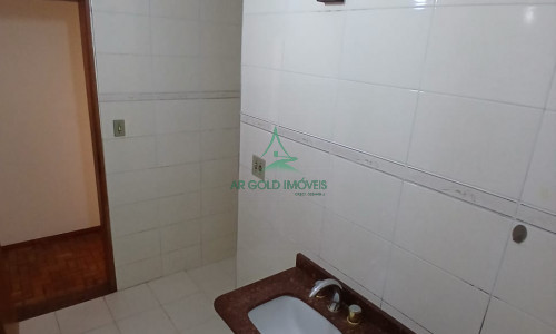 Apartamento à Venda na Lapa | 85m² | 2 Quartos | 2 Banheiros | Amplo | Ótima Localização