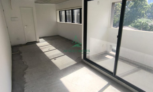 Sala Comercial à Venda em Cerqueira César | 35m² | Piscina | Próx. ao Metrô | Rebouças 499