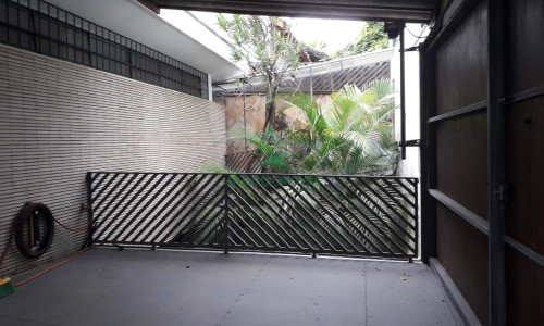 Casa para Locação em Perdizes | 430m² | 7 Quartos | 2 Suítes | 4 Vagas | Residencial ou Comercial