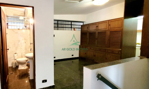 Casa para Locação em Perdizes | 430m² | 7 Quartos | 2 Suítes | 4 Vagas | Residencial ou Comercial