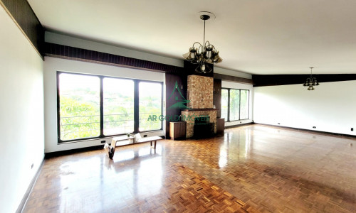 Casa para Locação em Perdizes | 430m² | 7 Quartos | 2 Suítes | 4 Vagas | Residencial ou Comercial