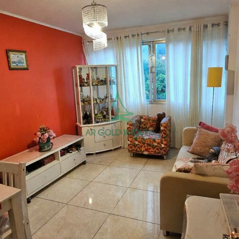 Apartamento à Venda em Pinheiros | 70m² | 2 Quartos | Reformado | 1 Vaga | Condomínio Léo