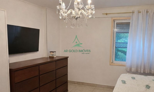 Apartamento à Venda em Pinheiros | 70m² | 2 Quartos | Reformado | 1 Vaga | Condomínio Léo