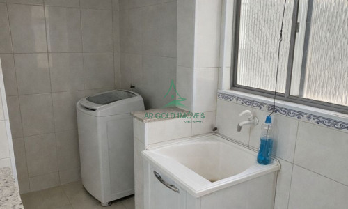 Apartamento à Venda em Pinheiros | 70m² | 2 Quartos | Reformado | 1 Vaga | Condomínio Léo