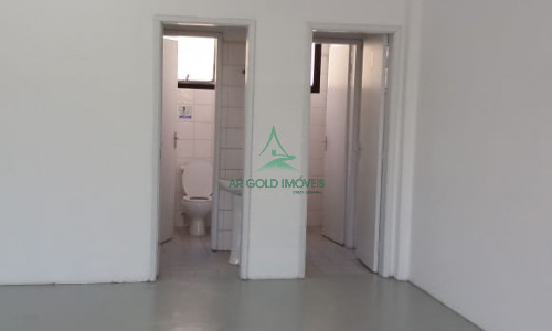 Armazém para Locação em Tamboré | 1.000m² | Doca | Entrada para Caminhão | 9m de Pé-Direito