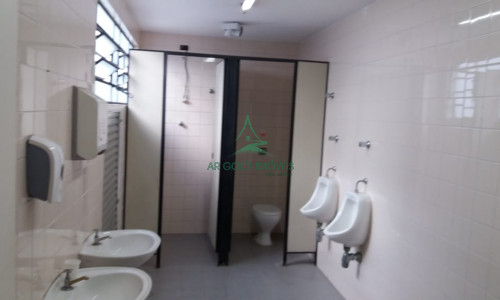 Armazém para Locação em Tamboré | 950m² | Doca | Entrada para Caminhão | 10m de Pé-Direito