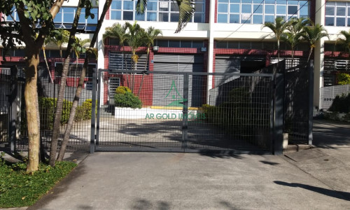 Armazém para Locação em Tamboré | 950m² | Doca | Entrada para Caminhão | 10m de Pé-Direito